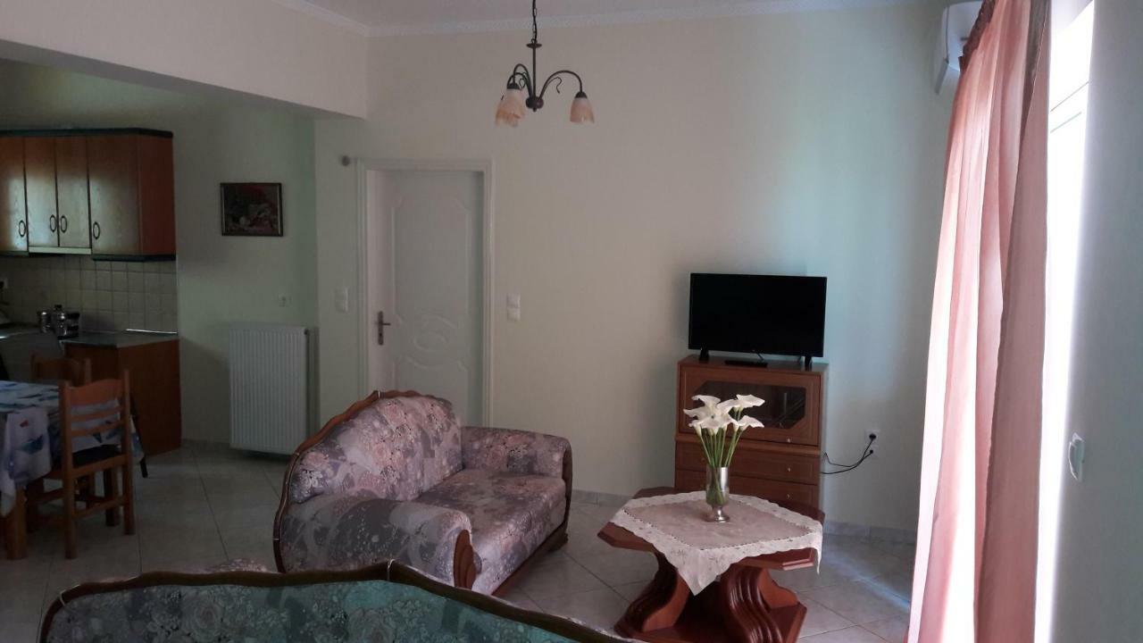 Vithos Apartment カラマタ エクステリア 写真