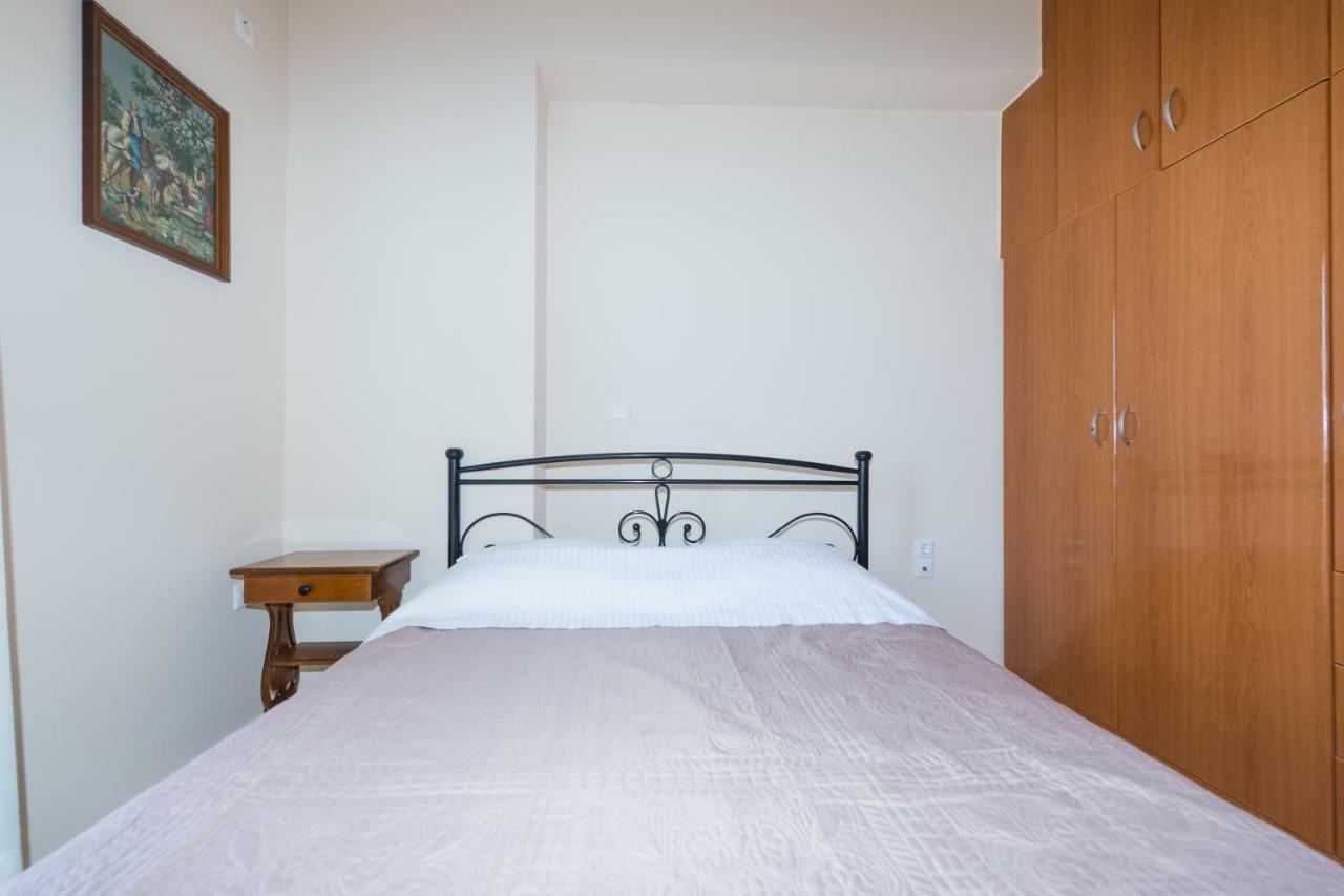 Vithos Apartment カラマタ エクステリア 写真